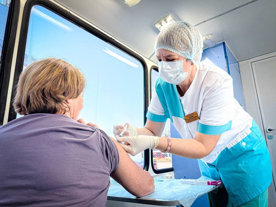 Мобильные комплексы вакцинации от гриппа в Подмосковье продолжат работу в ноябре