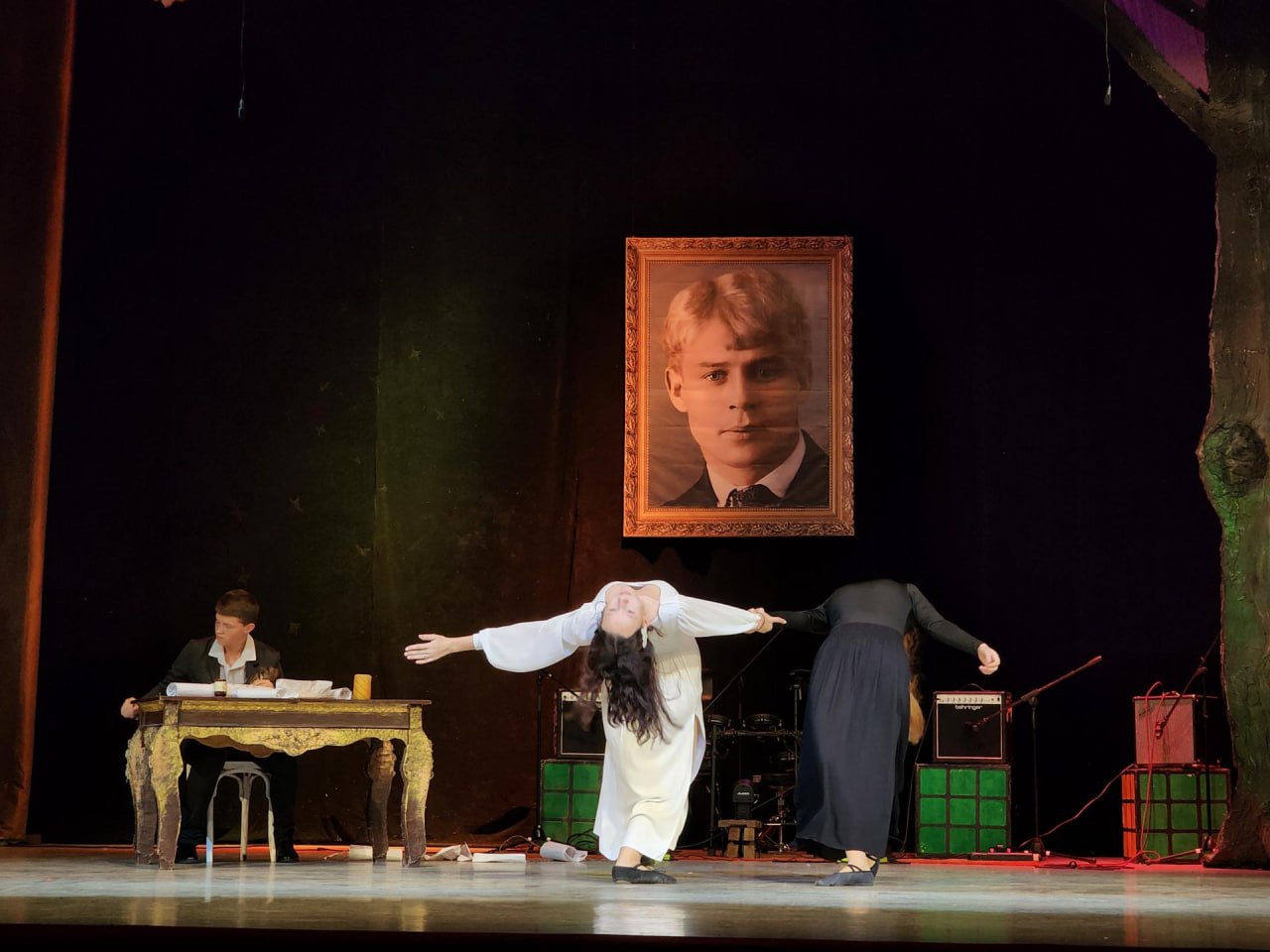 В Старой Купавне состоялся XII фестиваль «Синяя птица», впервые прошедший в формате единого гала-концерта из-за закрытия Центра культуры «Акрихин» на ремонт В Старой Купавне состоялся XII фестиваль «Синяя птица», впервые прошедший в формате единого гала-концерта из-за закрытия Центра культуры «Акрихин» на ремонт