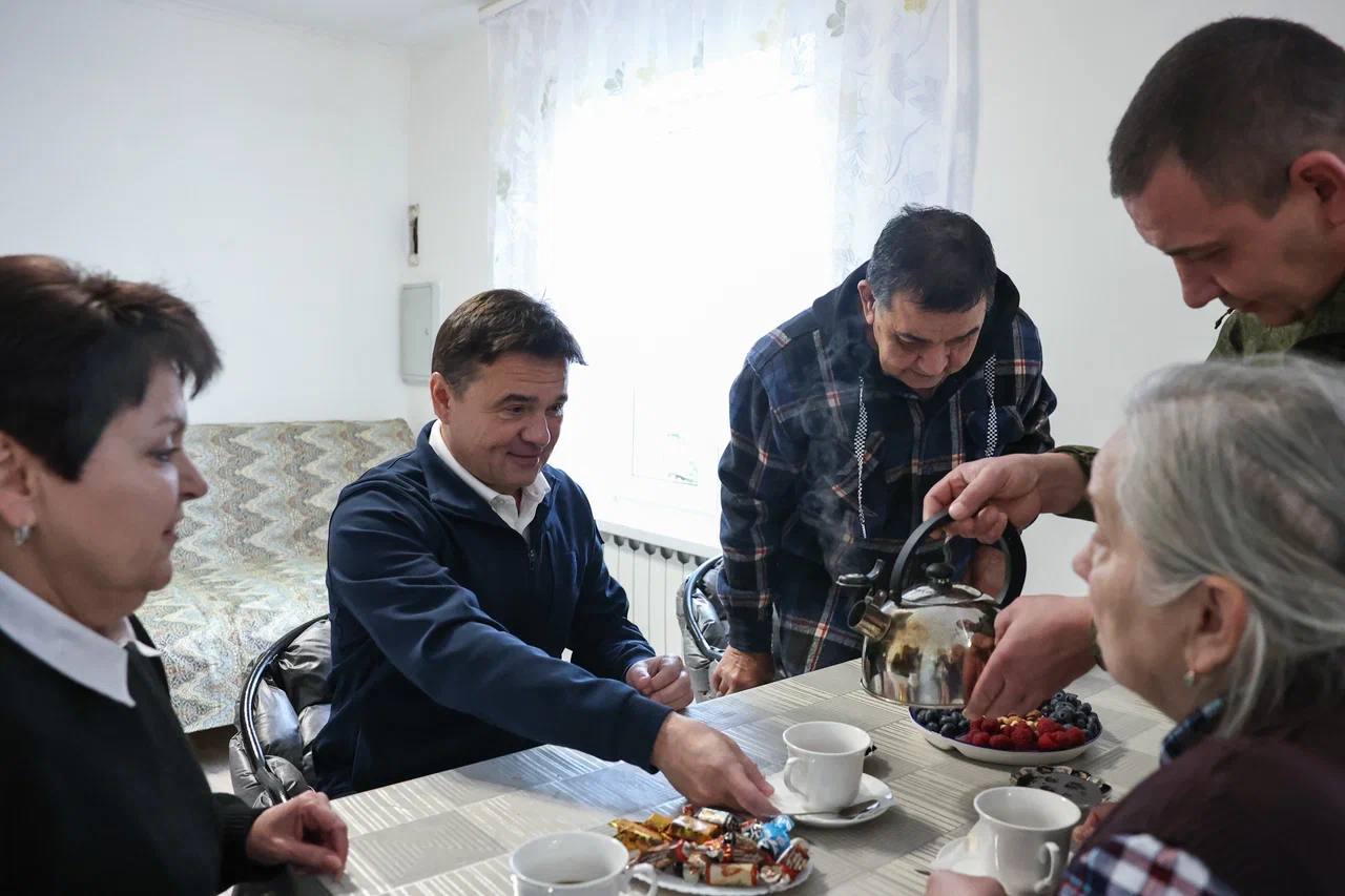 Андрей Воробьев навестил семью из Волоколамского округа, где оба сына служат в зоне СВО