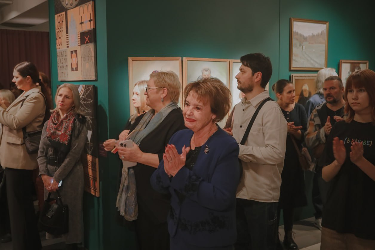 В Сергиевом Посаде открылась юбилейная выставка-конкурс «Осенний салон 2025. Живопись. Графика. Скульптура» В Сергиевом Посаде открылась юбилейная выставка-конкурс «Осенний салон 2025. Живопись. Графика. Скульптура»