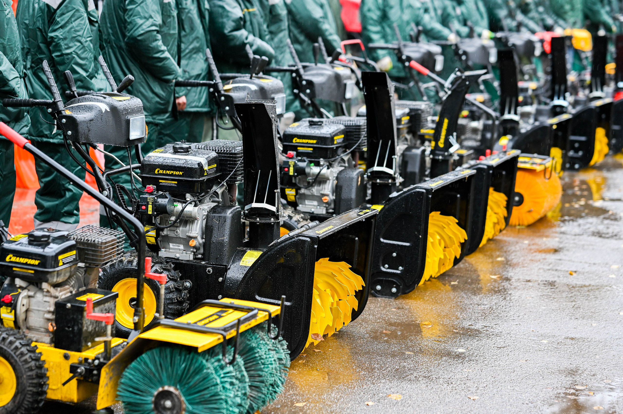 В Ленинском округе завершили плановую подготовку техники и оборудования для зимнего содержания парков В Ленинском округе завершили плановую подготовку техники и оборудования для зимнего содержания парков