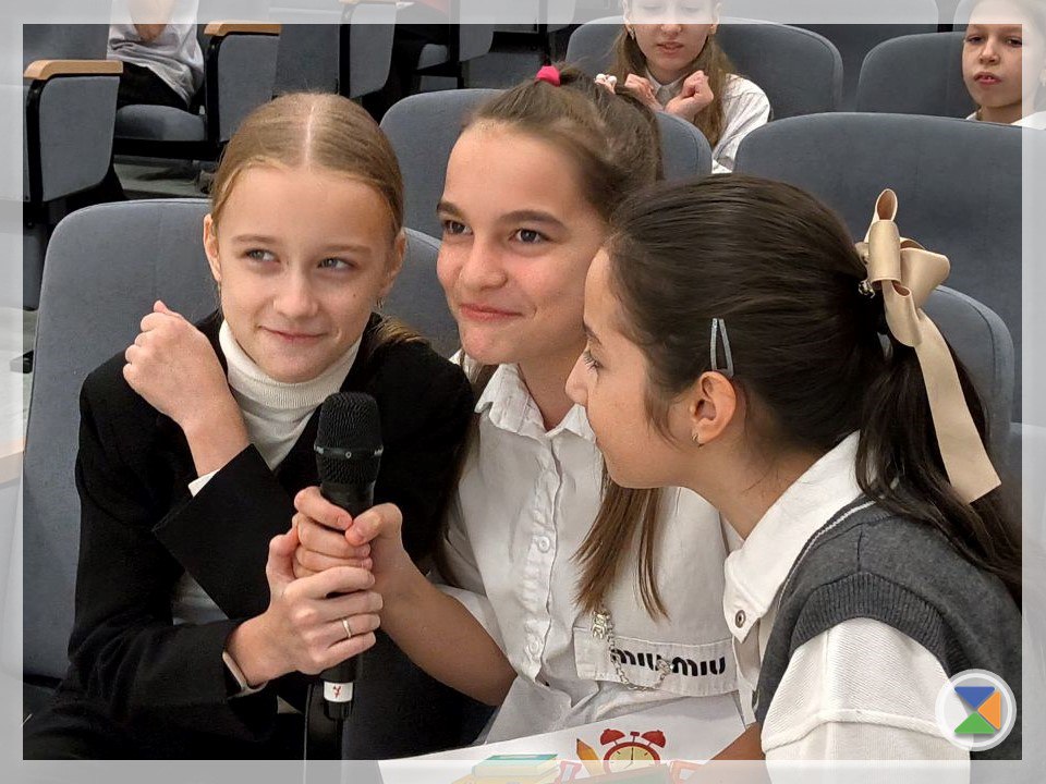 КАРАОКЕ-БИТВА: КОГДА ШКОЛА ЗВУЧИТ ПО-НОВОМУ КАРАОКЕ-БИТВА: КОГДА ШКОЛА ЗВУЧИТ ПО-НОВОМУ