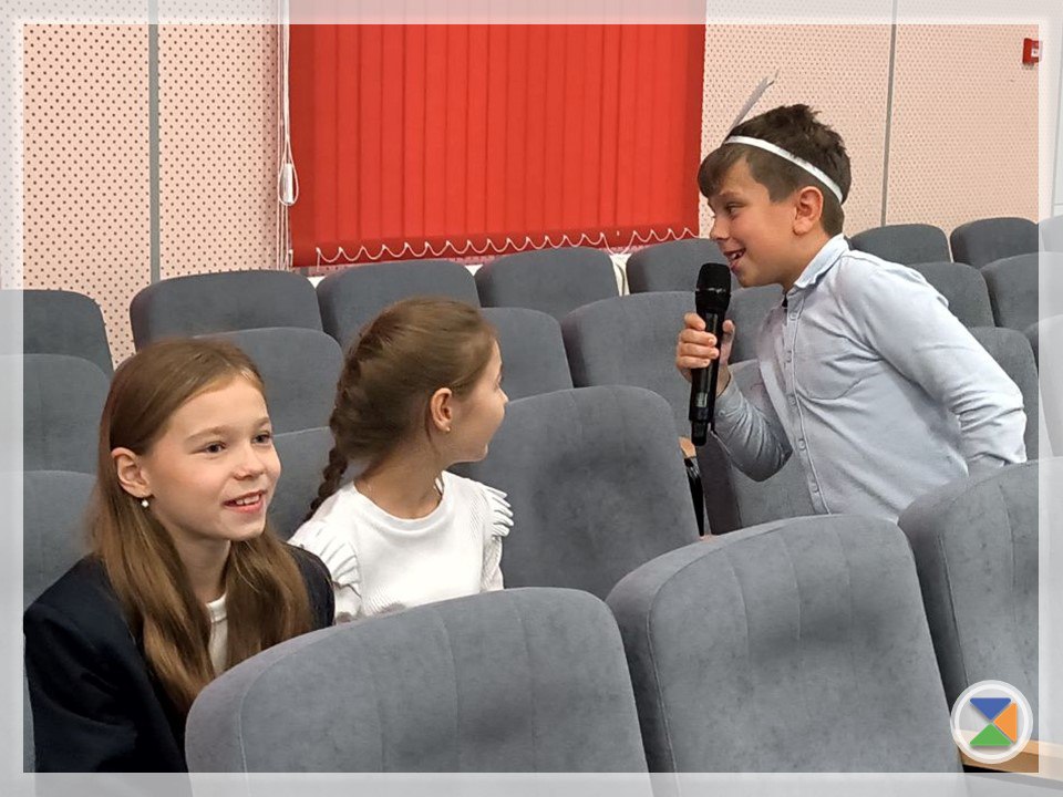 КАРАОКЕ-БИТВА: КОГДА ШКОЛА ЗВУЧИТ ПО-НОВОМУ КАРАОКЕ-БИТВА: КОГДА ШКОЛА ЗВУЧИТ ПО-НОВОМУ