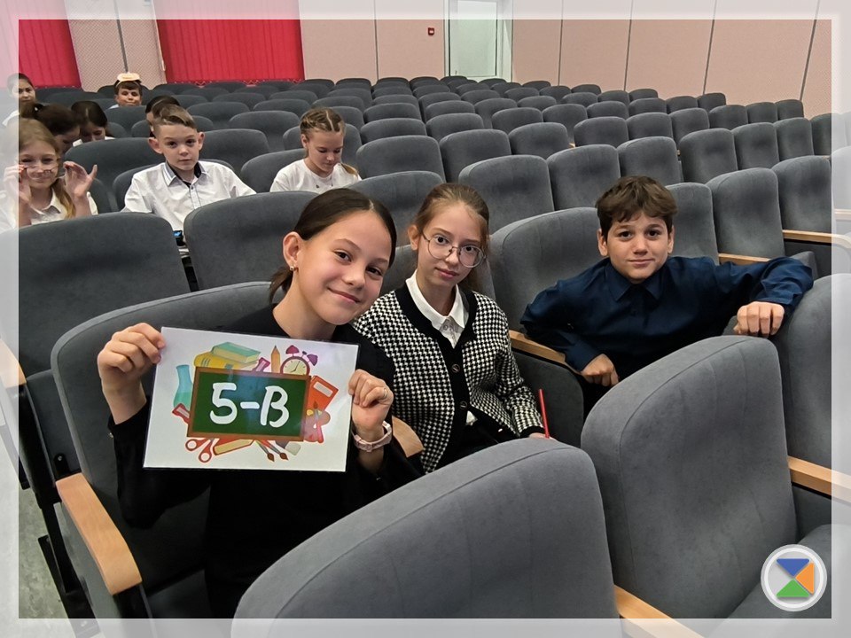 КАРАОКЕ-БИТВА: КОГДА ШКОЛА ЗВУЧИТ ПО-НОВОМУ КАРАОКЕ-БИТВА: КОГДА ШКОЛА ЗВУЧИТ ПО-НОВОМУ