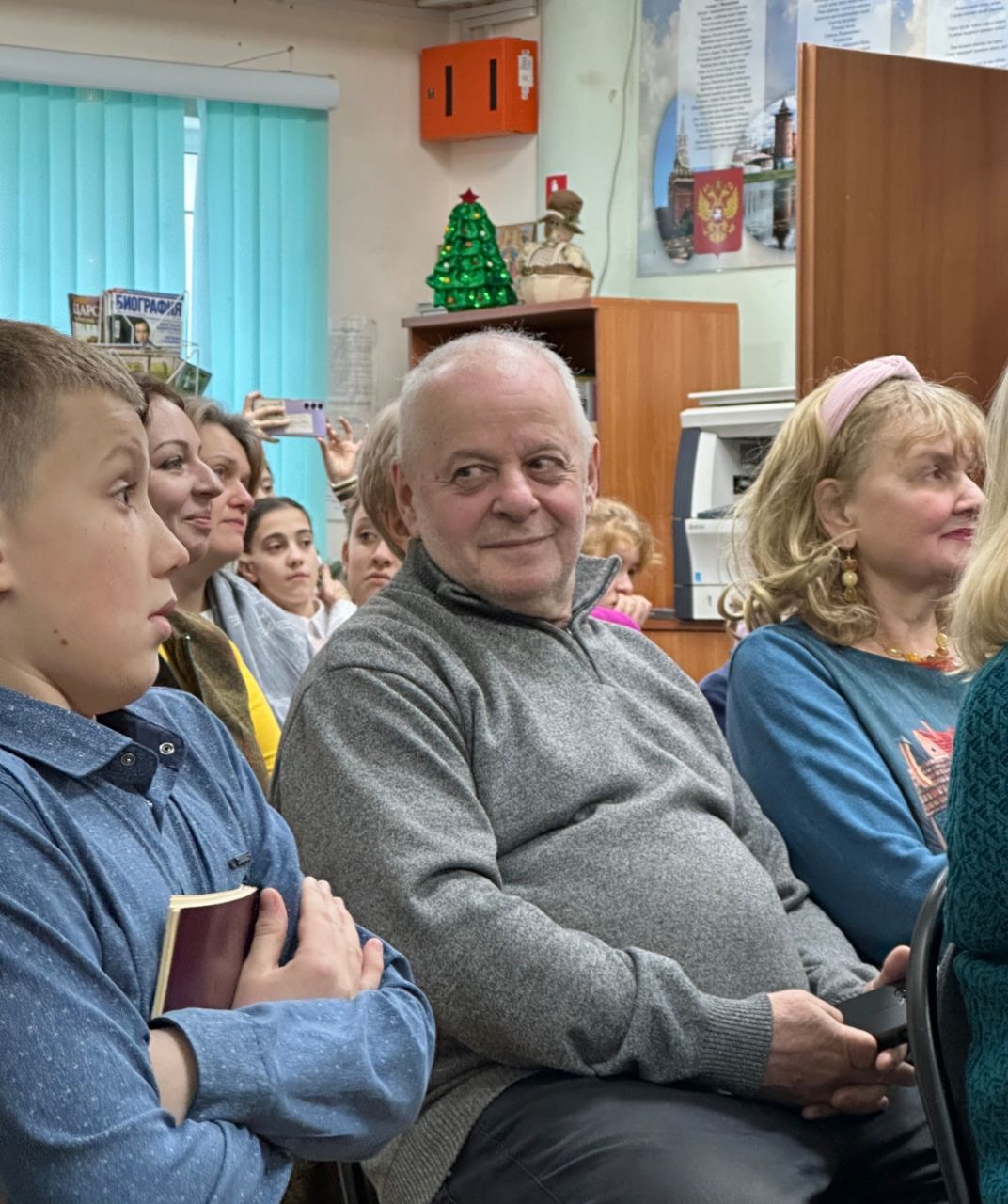 Сегодня отмечает свой день рождения детский писатель, сценарист, драматур, критик и наш большой  друг ЛЕВ ЯКОВЛЕВ Сегодня отмечает свой день рождения детский писатель, сценарист, драматур, критик и наш большой  друг ЛЕВ ЯКОВЛЕВ