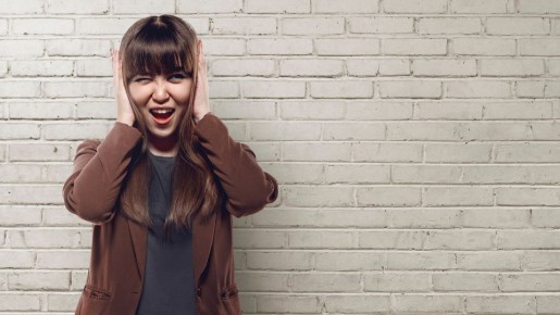 Вы слышите их каждый день: эти популярные фразы выдают безграмотность