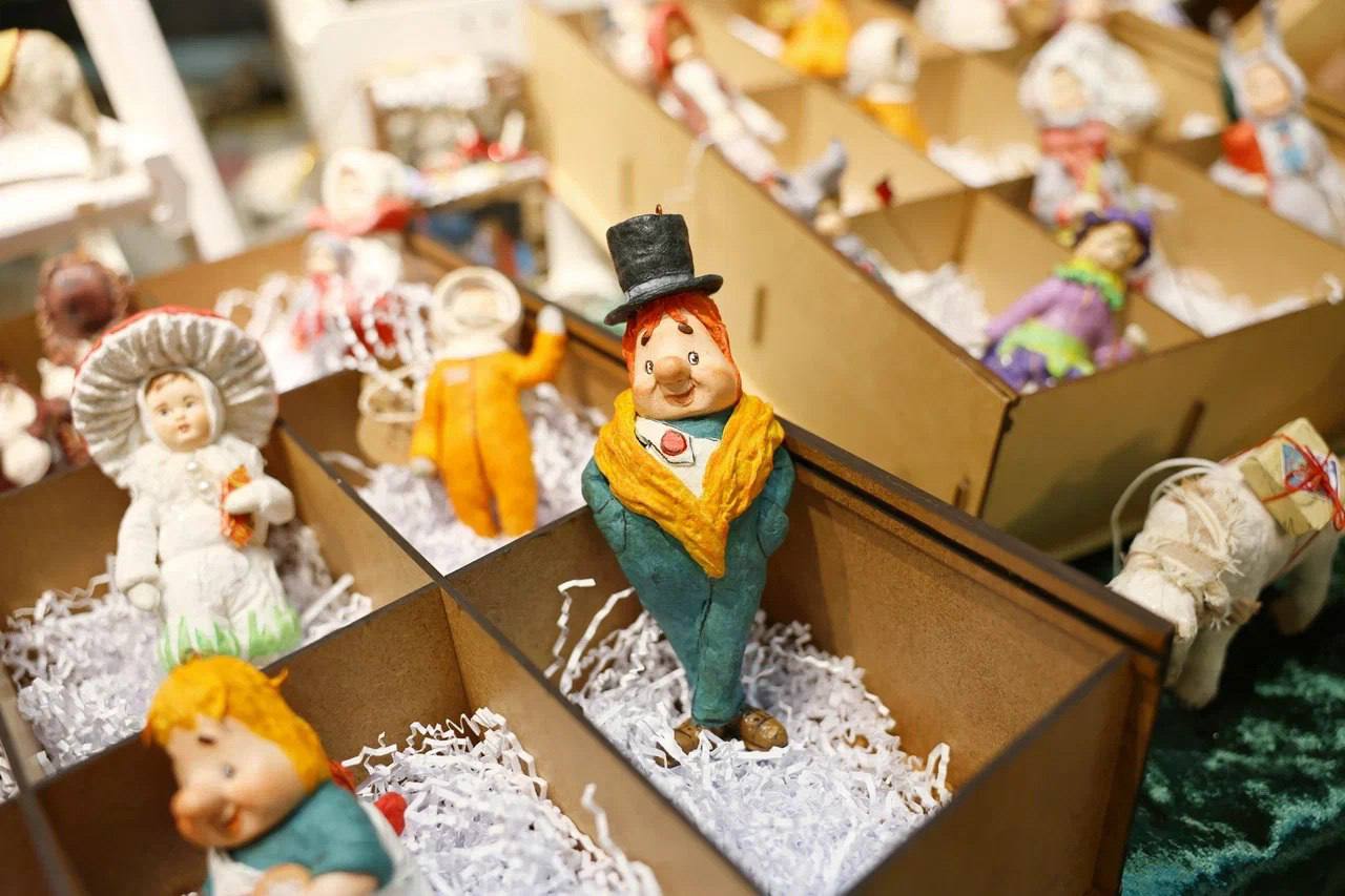 Магия «Суок»: выставка авторских кукол и игрушек прошла в мытищинской галерее искусств Магия «Суок»: выставка авторских кукол и игрушек прошла в мытищинской галерее искусств