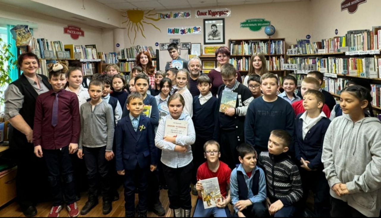 Сегодня отмечает свой день рождения детский писатель, сценарист, драматур, критик и наш большой  друг ЛЕВ ЯКОВЛЕВ Сегодня отмечает свой день рождения детский писатель, сценарист, драматур, критик и наш большой  друг ЛЕВ ЯКОВЛЕВ