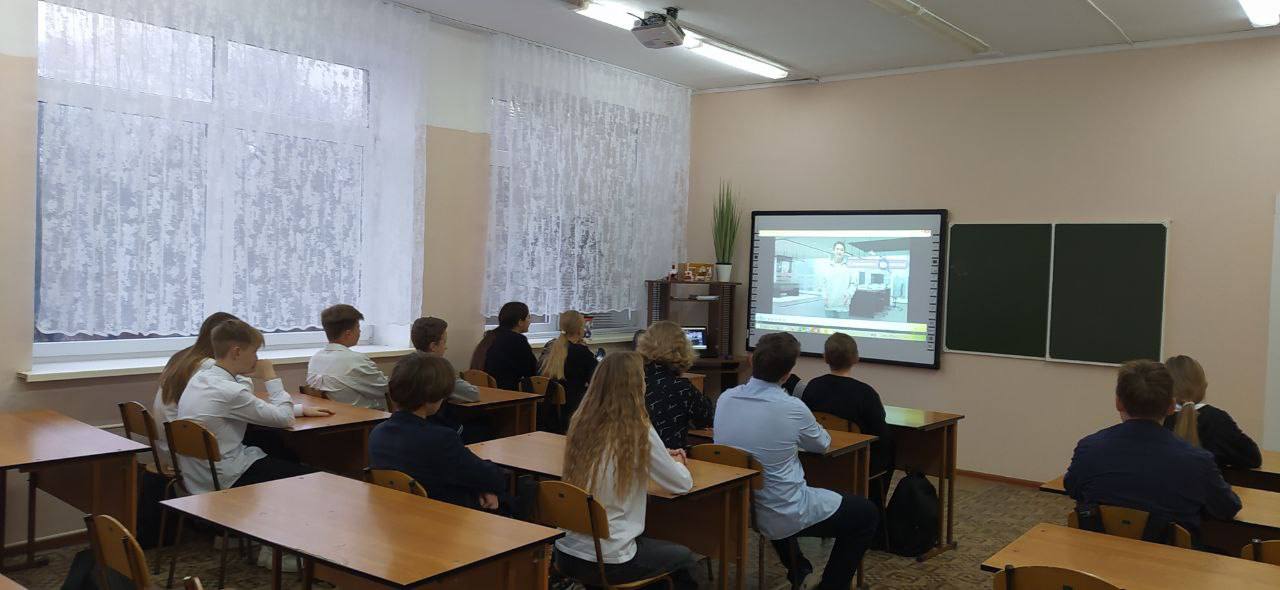 1 ноября в нашей школе прошли традиционные занятия «Разговоры о важном» по теме «Общество безграничных возможностей» 1 ноября в нашей школе прошли традиционные занятия «Разговоры о важном» по теме «Общество безграничных возможностей»