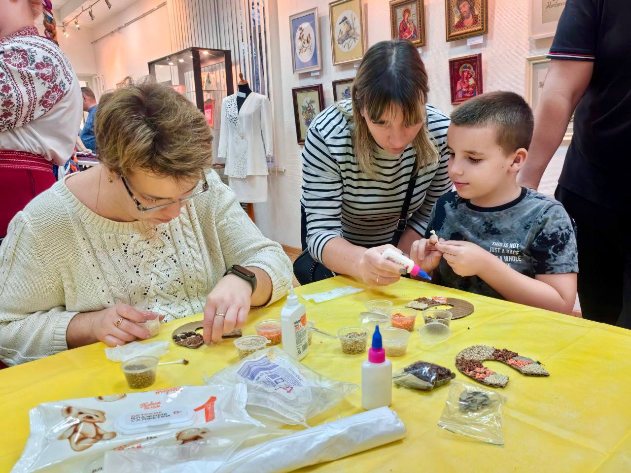 В Музейно-выставочном центре состоялась Всероссийская акция «Ночь искусств» В Музейно-выставочном центре состоялась Всероссийская акция «Ночь искусств»
