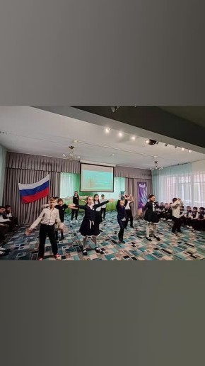 Михаил Собакин: В преддверии Дня народного единства во всех образовательных учреждениях нашего округа прошли теплые праздничные и благотворительные мероприятия, объединяющие школьников, дошкольников, педагогов и родителей