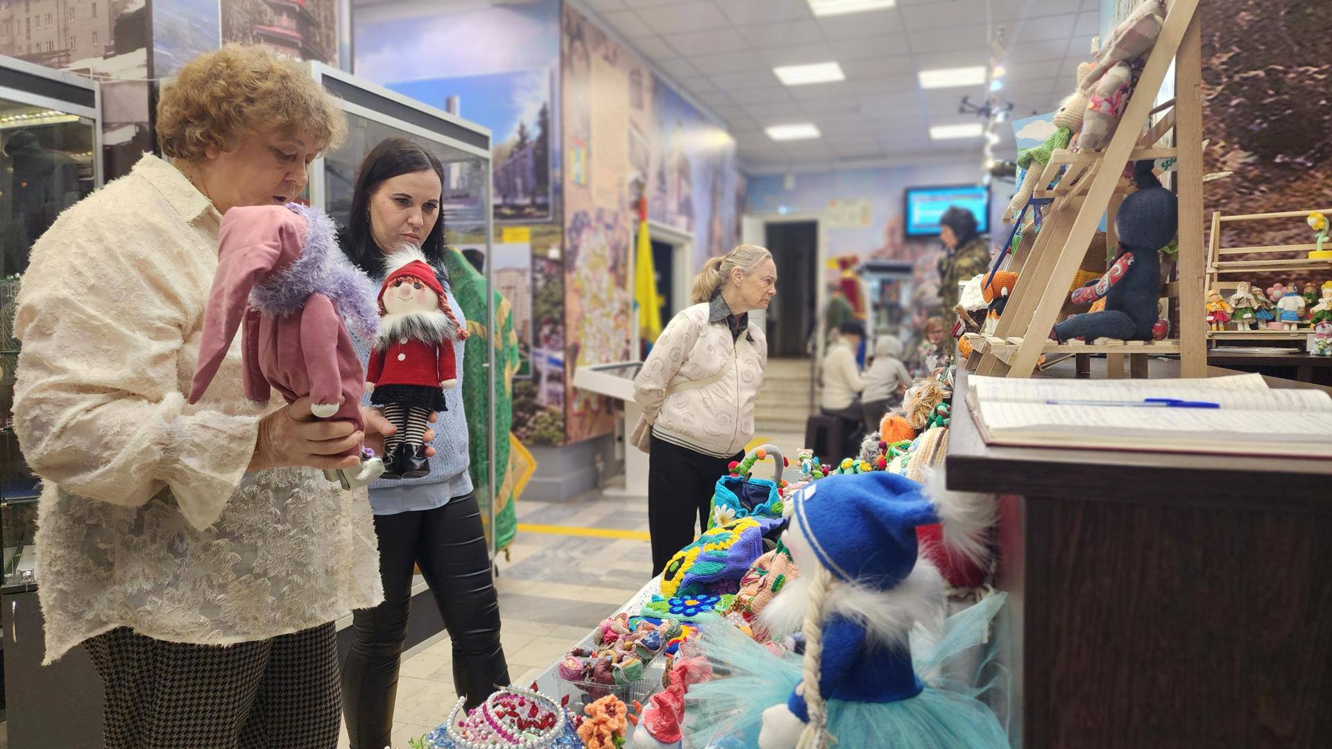 «Ночь искусств» в Домодедовском музее объединила любителей искусства и истории «Ночь искусств» в Домодедовском музее объединила любителей искусства и истории