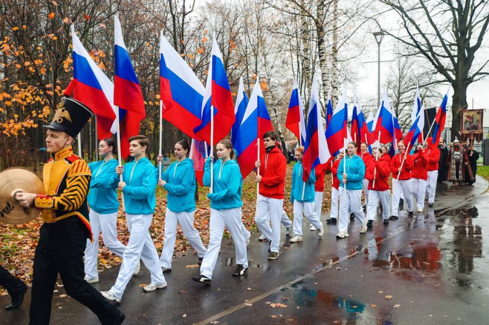 Ярко, дружно и интересно: в Химках отметили День народного единства Ярко, дружно и интересно: в Химках отметили День народного единства