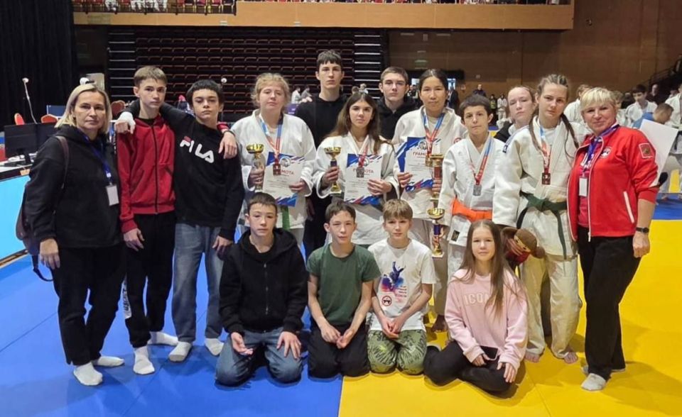 Шесть медалей завоевали спортсмены городского округа Люберцы на всероссийских соревнованиях по дзюдо Шесть медалей завоевали спортсмены городского округа Люберцы на всероссийских соревнованиях по дзюдо