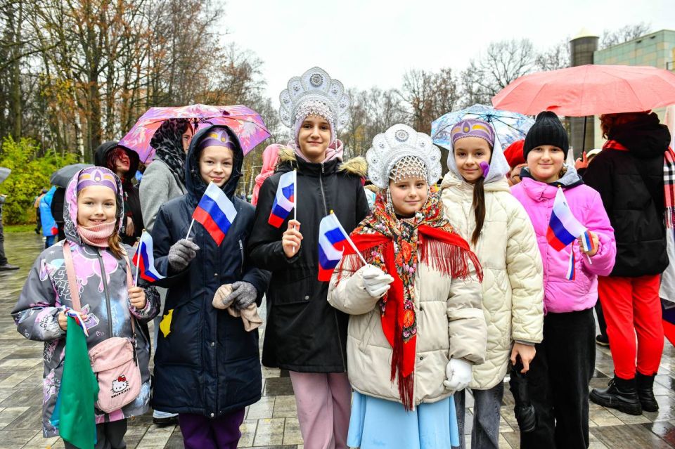 Ярко, дружно и интересно: в Химках отметили День народного единства Ярко, дружно и интересно: в Химках отметили День народного единства