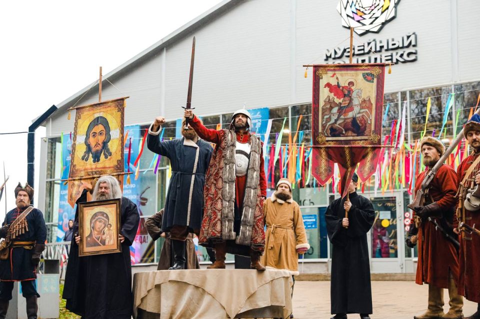 Ярко, дружно и интересно: в Химках отметили День народного единства Ярко, дружно и интересно: в Химках отметили День народного единства