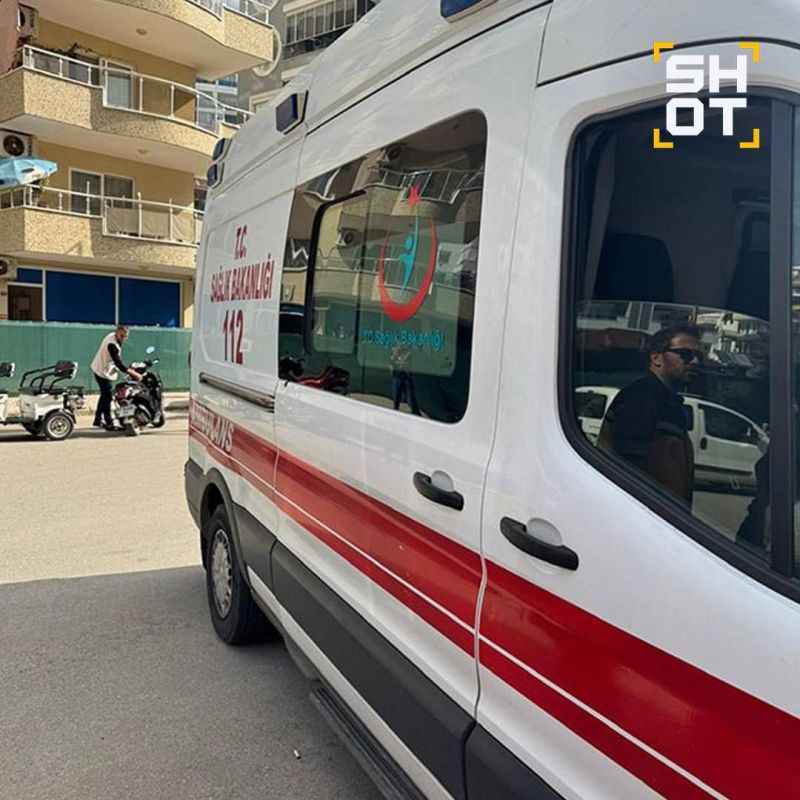 Россиянин тяжело ранил жену в Турции Россиянин тяжело ранил жену в Турции