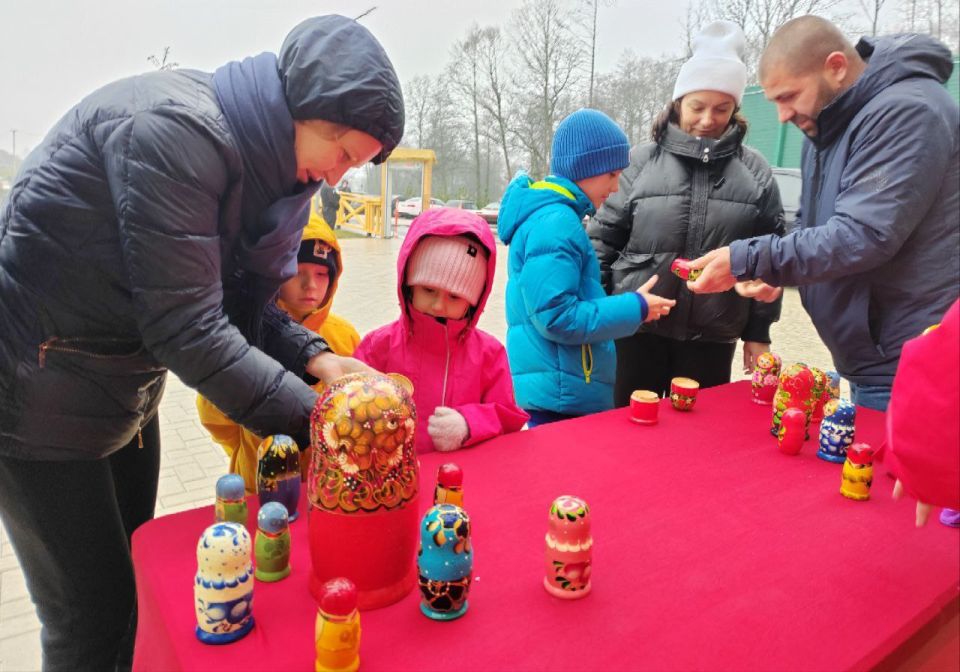 В парке им. Олега Степанова, парке Принарском и в д. Сераксеево отметили День народного единства В парке им. Олега Степанова, парке Принарском и в д. Сераксеево отметили День народного единства