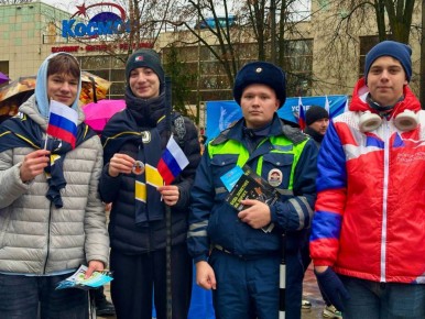 Госавтоинспекция и волонтеры напоминают пешеходам о безопасности