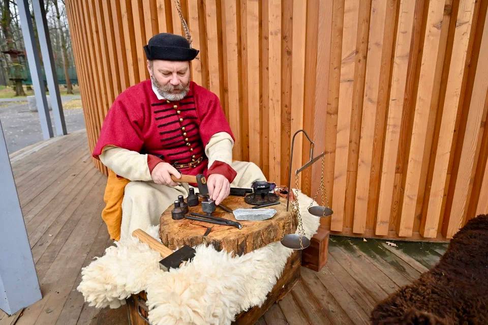 В Ступино отметили День народного единства флешмобом, творческими и спортивными мастер-классами В Ступино отметили День народного единства флешмобом, творческими и спортивными мастер-классами