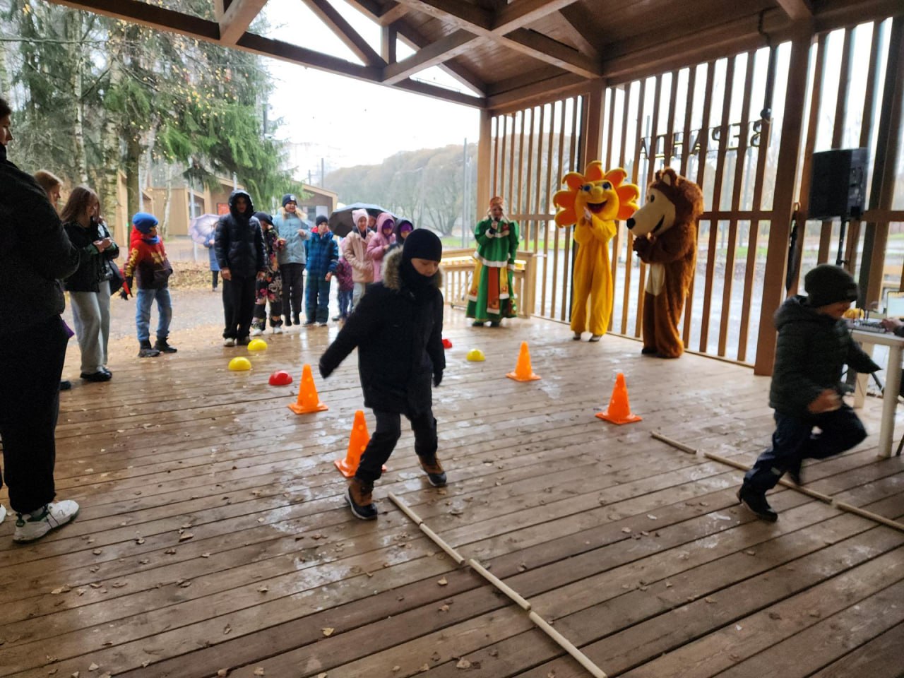 Жители Красноармейска отметили День народного единства на новой площадке в Банном лесу Жители Красноармейска отметили День народного единства на новой площадке в Банном лесу