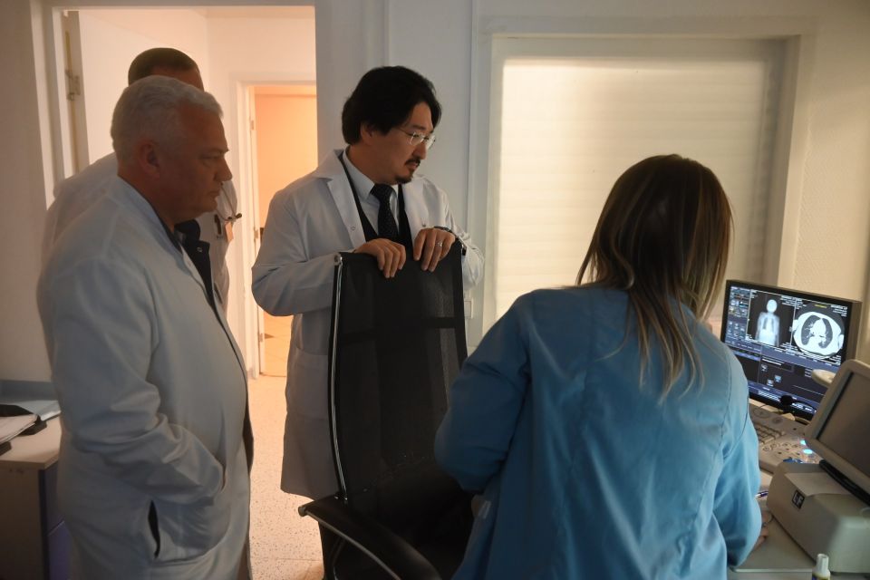 Видновскую клиническую больницу Ленинского округа с рабочим визитом посетил депутат Государственной Думы РФ, заместитель руководителя комитета по охране здоровья Бадма Башанкаев Видновскую клиническую больницу Ленинского округа с рабочим визитом посетил депутат Государственной Думы РФ, заместитель руководителя комитета по охране здоровья Бадма Башанкаев