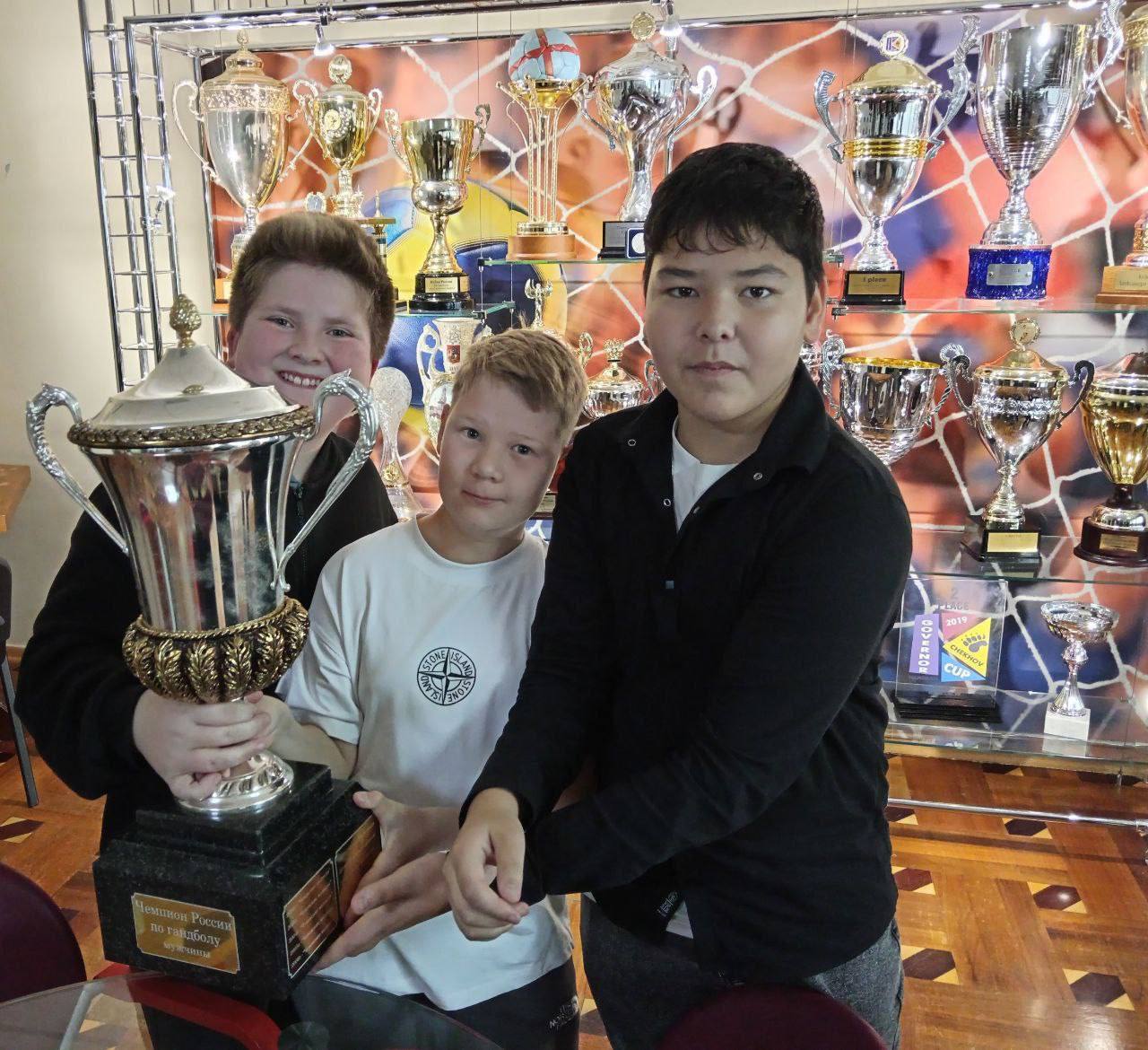 Обучающиеся МБОУ СШ №10 приняли участие в увлекательной экскурсии по миру профессионального спорта в рамках проекта «Билет в будущее», посетив Дворец спорта «Олимпийский» им. В.С. Максимова» — настоящую кузницу чемпионов! Обучающиеся МБОУ СШ №10 приняли участие в увлекательной экскурсии по миру профессионального спорта в рамках проекта «Билет в будущее», посетив Дворец спорта «Олимпийский» им. В.С. Максимова» — настоящую кузницу чемпионов!