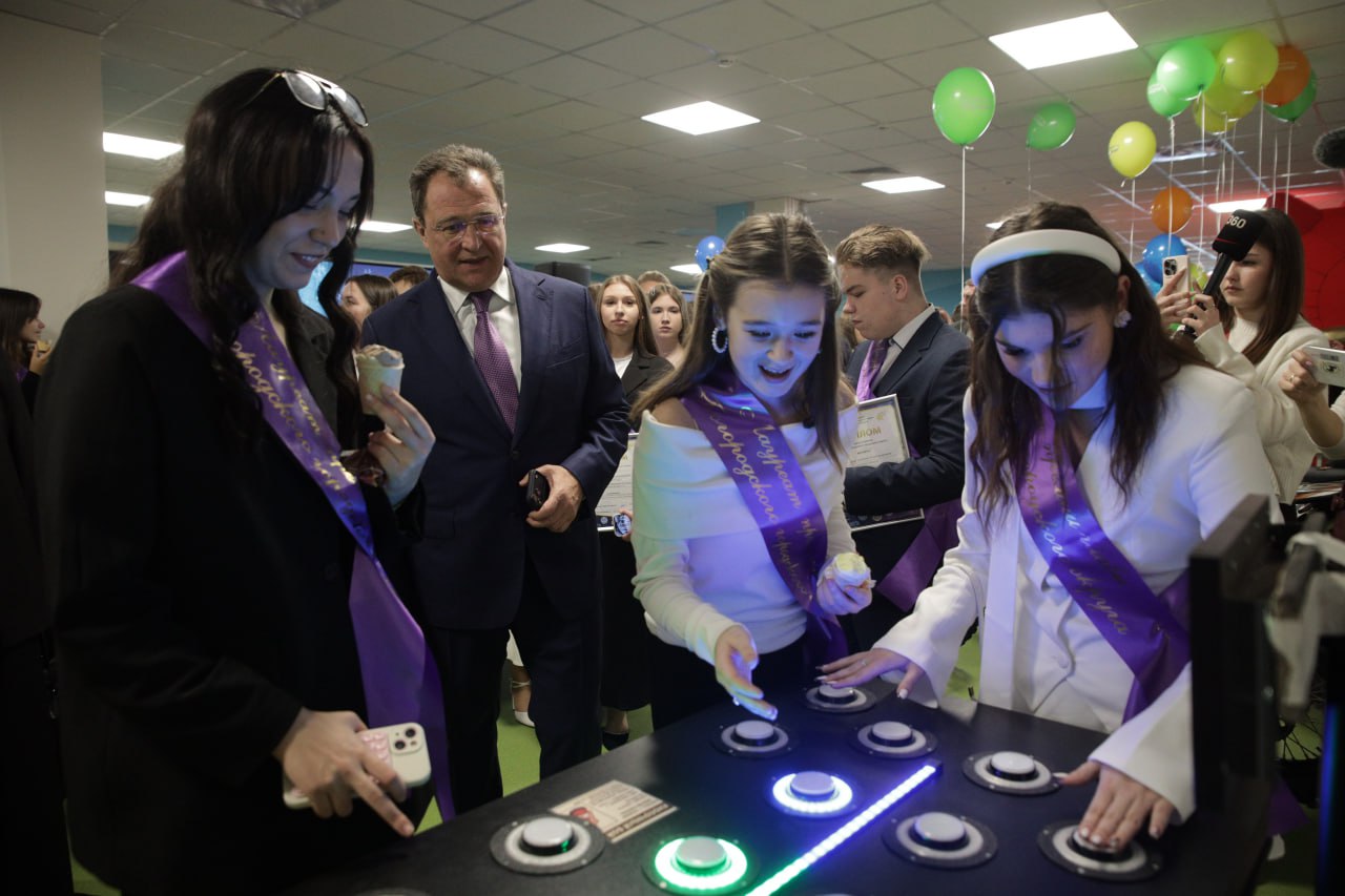 Игорь Сухин: 500 причин для гордости!. Шестой год подряд в Богородском округе мы чествуем лауреатов премии в области образования Игорь Сухин: 500 причин для гордости!. Шестой год подряд в Богородском округе мы чествуем лауреатов премии в области образования