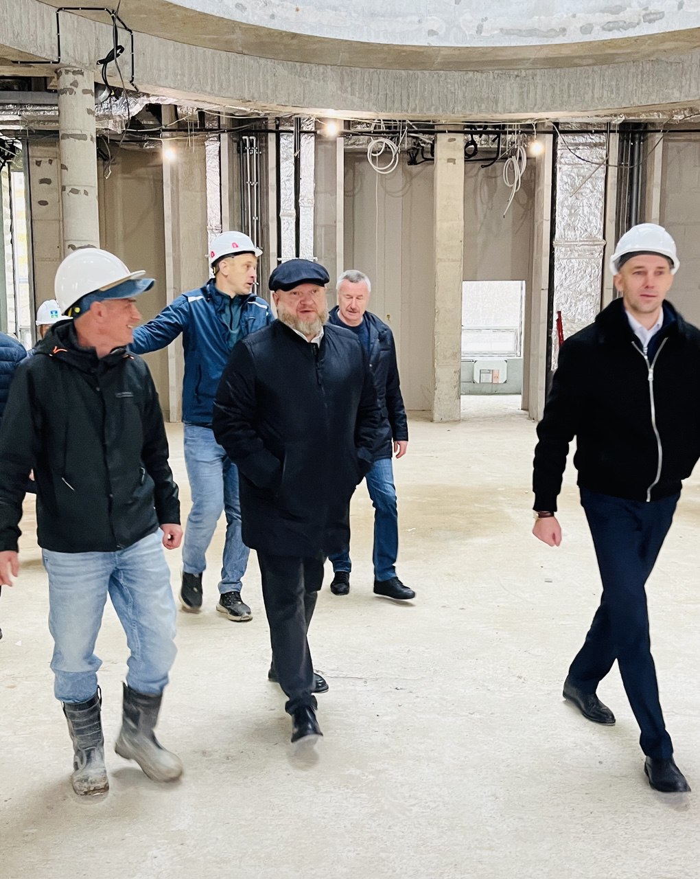 30 октября, Главный врач Чеховской больницы Попов А.В., совместно с заместителем Главы муниципального округа Чехов Ротновым А.В., и депутатами Совета депутатов: Безрукавым К.К., Хоменковым В.Н., Чугаевым А.В., провел осмотр... 30 октября, Главный врач Чеховской больницы Попов А.В., совместно с заместителем Главы муниципального округа Чехов Ротновым А.В., и депутатами Совета депутатов: Безрукавым К.К., Хоменковым В.Н., Чугаевым А.В., провел осмотр...