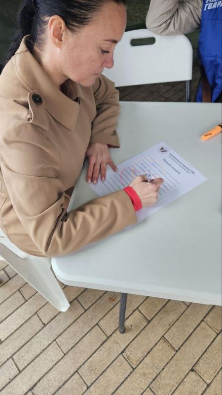 В городском парке Пушкино прошёл флешмоб «Письмо солдату» В городском парке Пушкино прошёл флешмоб «Письмо солдату»