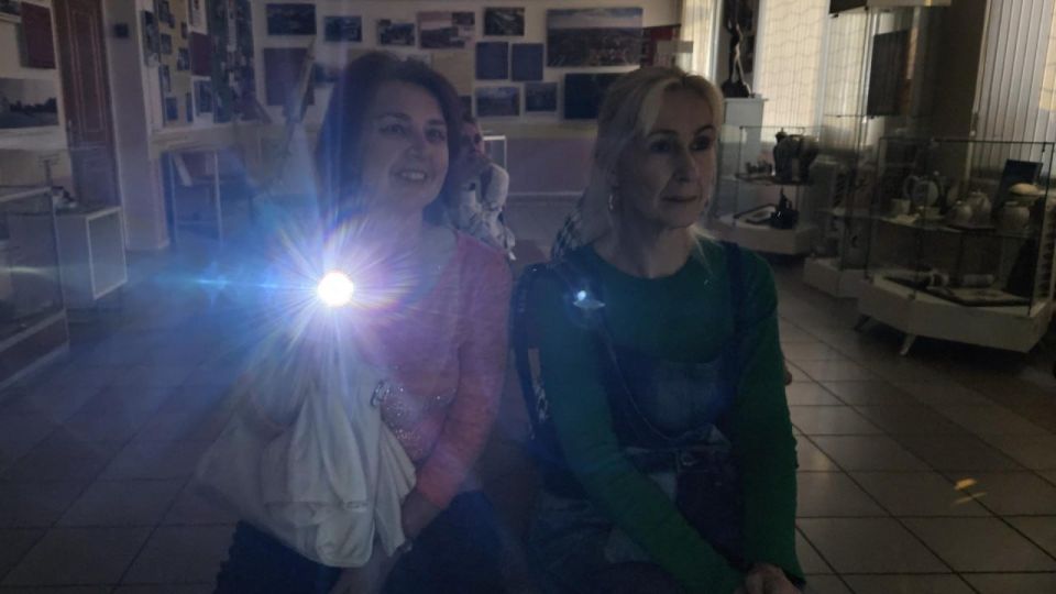 Культпросвет: жители Долгопрудного изучили историю города с фонариками Культпросвет: жители Долгопрудного изучили историю города с фонариками