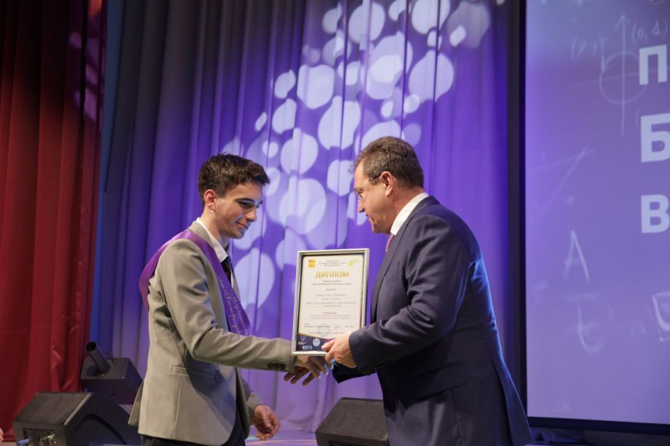 Игорь Сухин: 500 причин для гордости!. Шестой год подряд в Богородском округе мы чествуем лауреатов премии в области образования Игорь Сухин: 500 причин для гордости!. Шестой год подряд в Богородском округе мы чествуем лауреатов премии в области образования