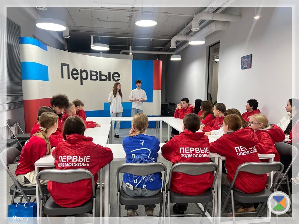 НА ПЛОЩАДИ НАРОДНОГО ЕДИНСТВА НА ПЛОЩАДИ НАРОДНОГО ЕДИНСТВА