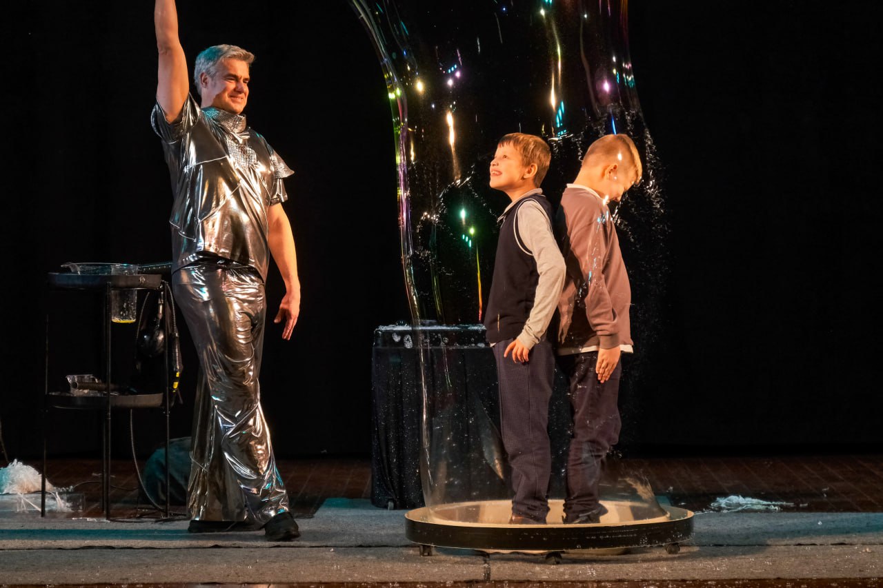 Смех, радость и танцы!. По-настоящему волшебно было сегодня в Центре культуры и досуга «Мечта» Смех, радость и танцы!. По-настоящему волшебно было сегодня в Центре культуры и досуга «Мечта»