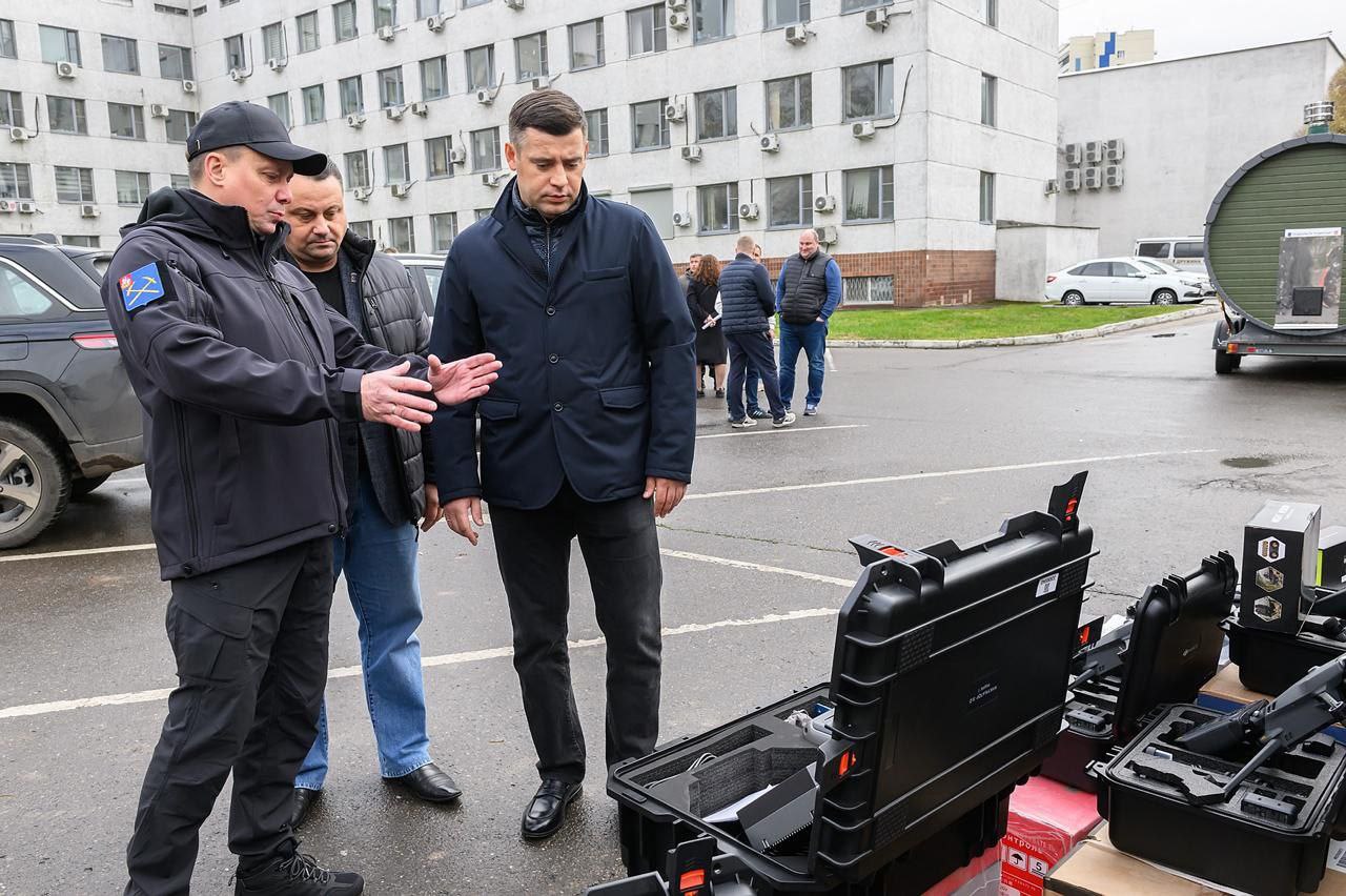 Григорий Артамонов: Два автомобиля отправились к нашим защитникам на передовую Григорий Артамонов: Два автомобиля отправились к нашим защитникам на передовую