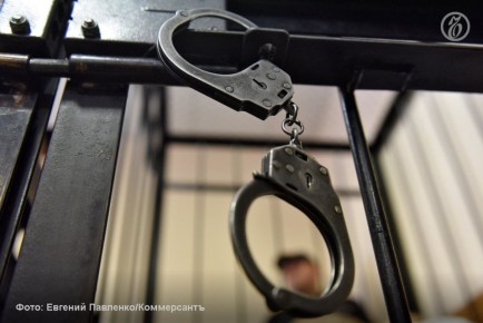 Военный суд Подмосковья приговорил к десяти годам колонии строго режима экс-главу одного из военных представительств Минобороны Ивана Популовского