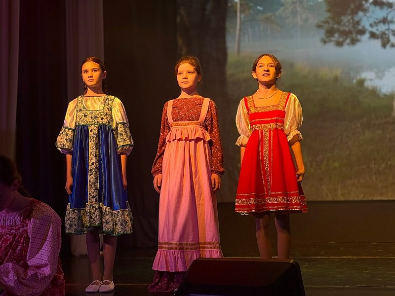 4 ноября в Доме культуры «Гармония» в рамках цикла патриотических мероприятий "Единой России" "Успех V единстве поколений" прошел праздничный концерт «Я и моя единая страна», приуроченный ко Дню народного единства 4 ноября в Доме культуры «Гармония» в рамках цикла патриотических мероприятий "Единой России" "Успех V единстве поколений" прошел праздничный концерт «Я и моя единая страна», приуроченный ко Дню народного единства