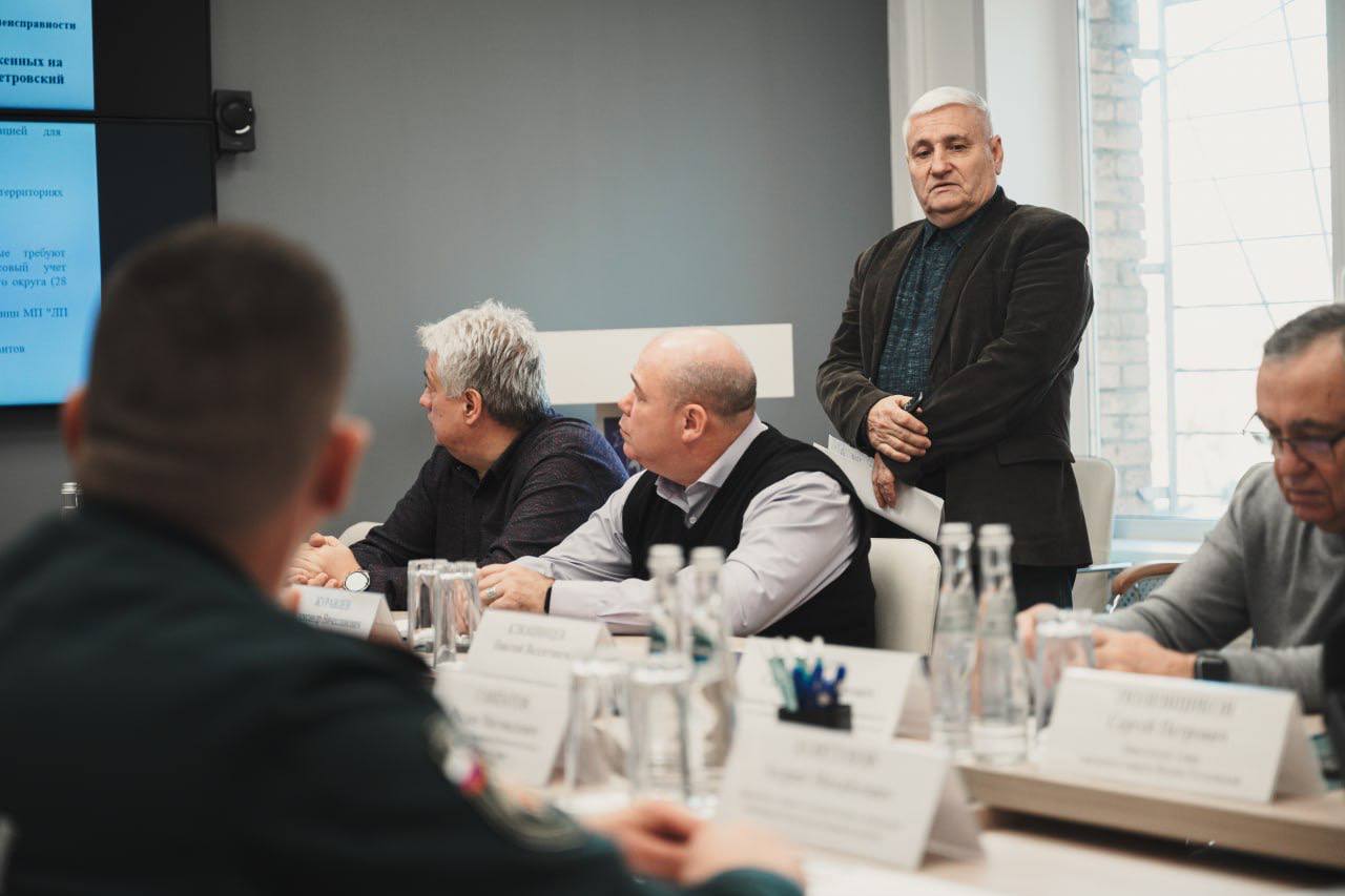 В Лосино-Петровском проведена рабочая проверка противопожарного водоснабжения В Лосино-Петровском проведена рабочая проверка противопожарного водоснабжения