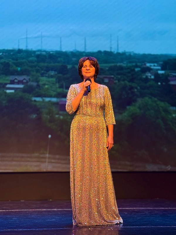 4 ноября в Доме культуры «Гармония» в рамках цикла патриотических мероприятий "Единой России" "Успех V единстве поколений" прошел праздничный концерт «Я и моя единая страна», приуроченный ко Дню народного единства 4 ноября в Доме культуры «Гармония» в рамках цикла патриотических мероприятий "Единой России" "Успех V единстве поколений" прошел праздничный концерт «Я и моя единая страна», приуроченный ко Дню народного единства