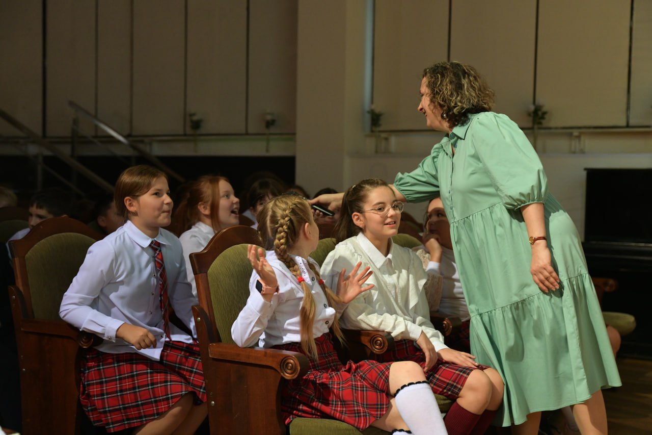 Более 300 учеников гимназии «Дмитров» стали участниками уникального для Подмосковья проекта Более 300 учеников гимназии «Дмитров» стали участниками уникального для Подмосковья проекта