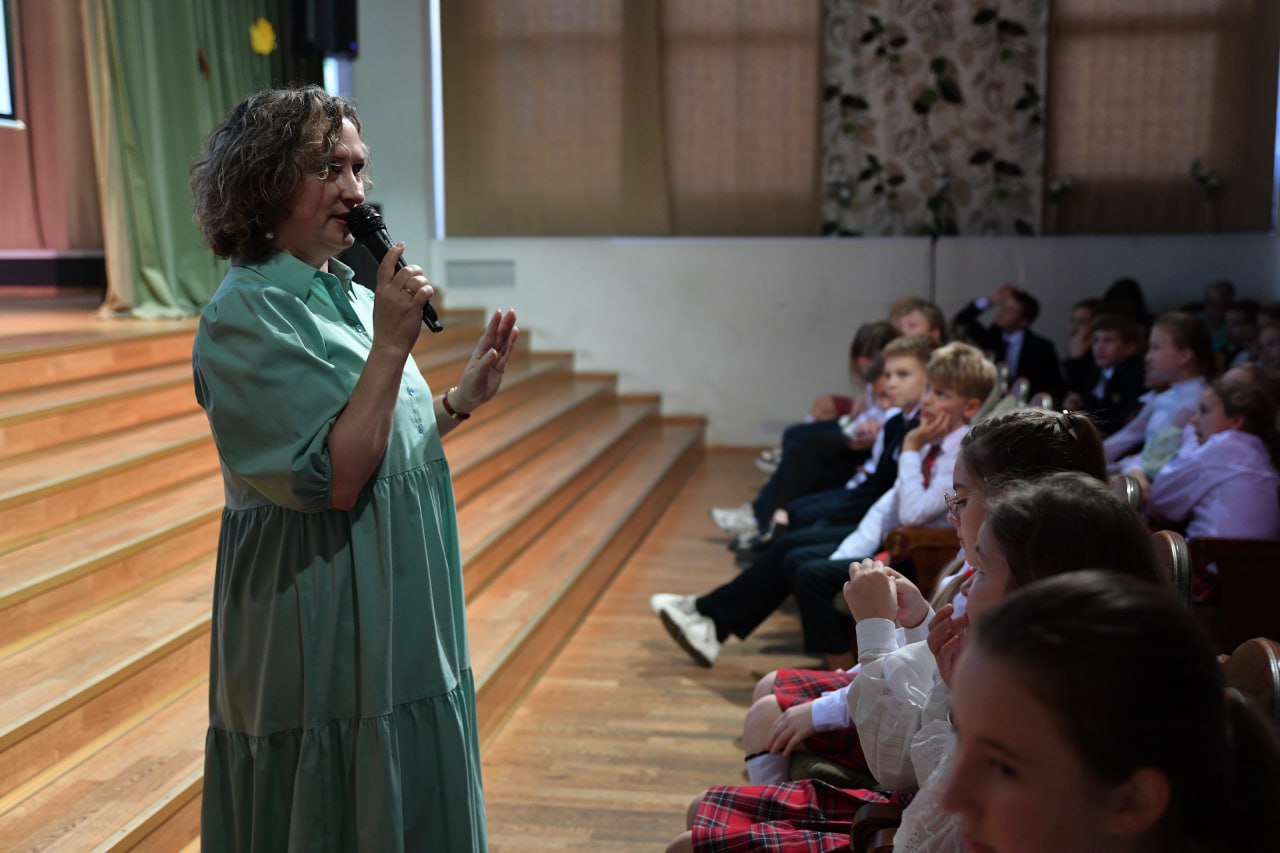 Более 300 учеников гимназии «Дмитров» стали участниками уникального для Подмосковья проекта Более 300 учеников гимназии «Дмитров» стали участниками уникального для Подмосковья проекта