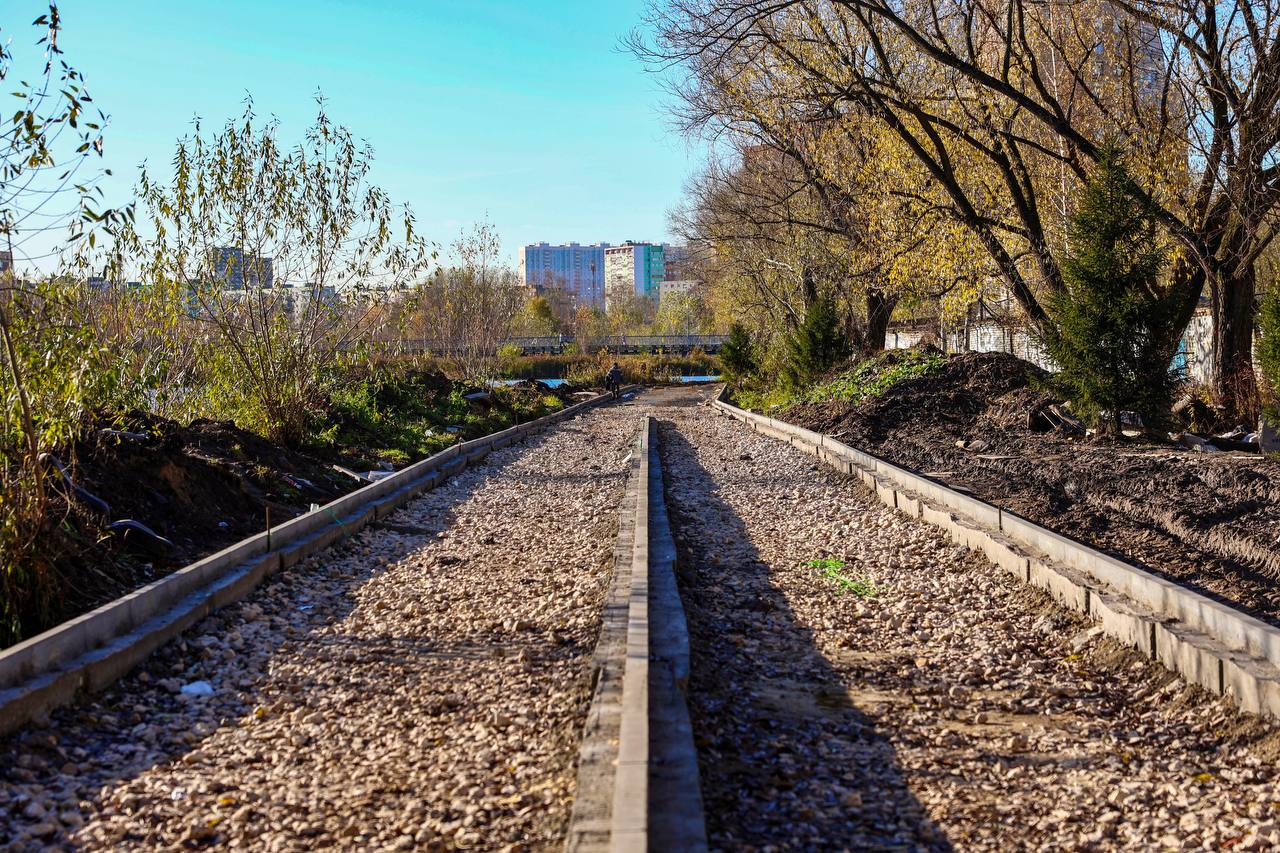 Юлия Купецкая: Продолжаем благоустройство набережной реки Яузы Юлия Купецкая: Продолжаем благоустройство набережной реки Яузы