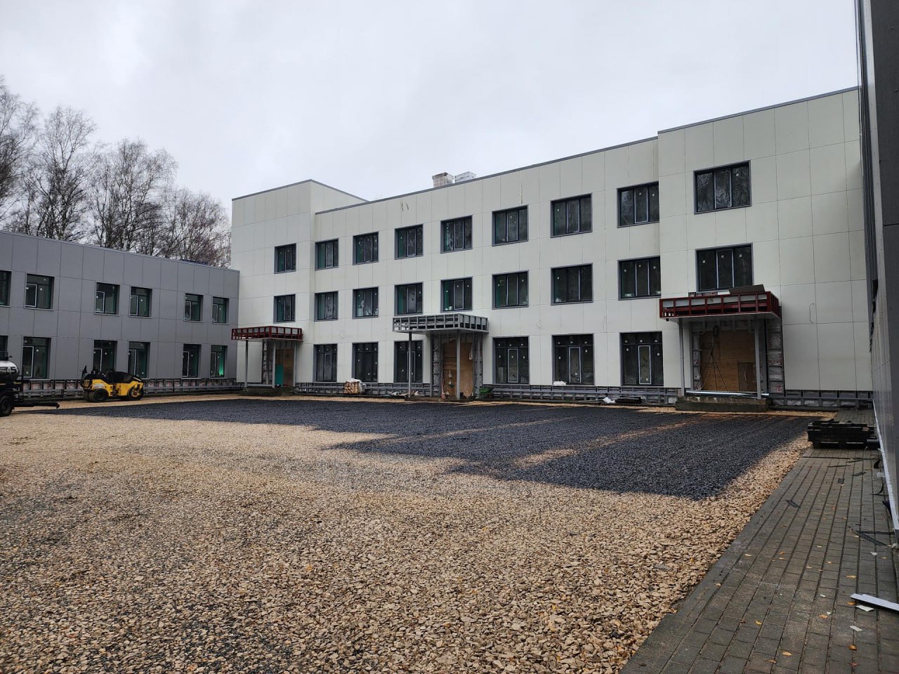 Игорь Сухин: Капитальный ремонт в здании Центра для детей и взрослых близится к завершению