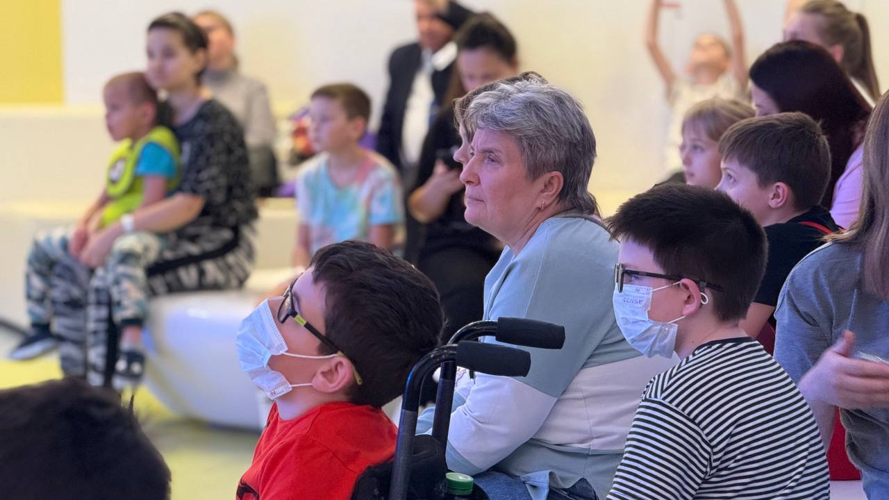 Концерт в Детском клиническом центре им. Л. М. Рошаля Концерт в Детском клиническом центре им. Л. М. Рошаля