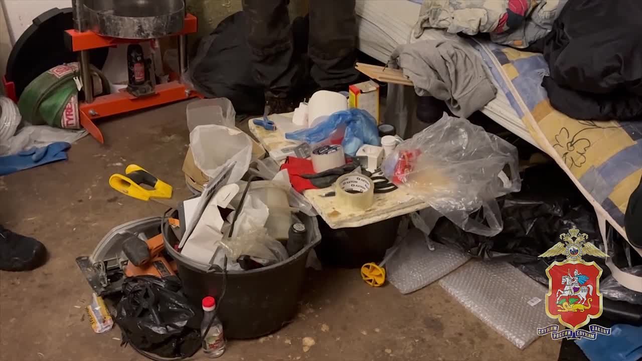 В Чехове полицейские ликвидировали подпольную нарколабораторию и изъяли 11 килограммов произведенного амфетамина