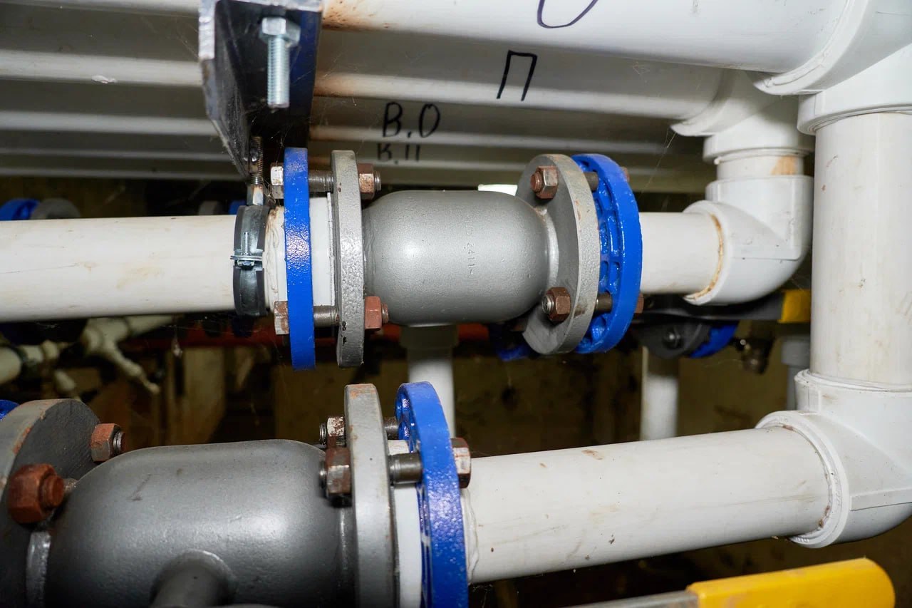 В доме на ул. Маркина в Воскресенске выполняют комплексный капитальный ремонт инженерных систем В доме на ул. Маркина в Воскресенске выполняют комплексный капитальный ремонт инженерных систем