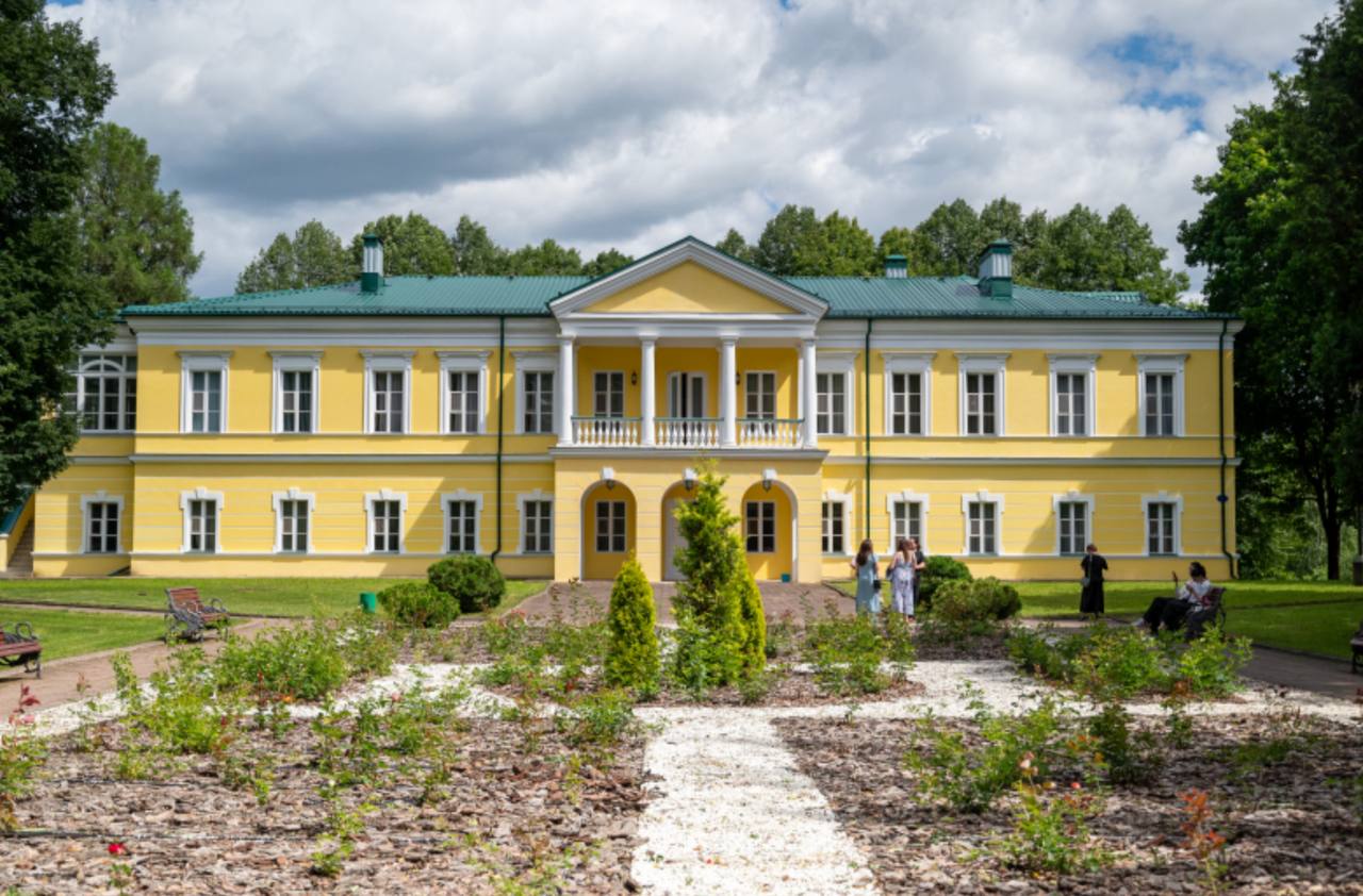 Генпрокуратура подала в Мещанский районный суд Москвы иск об обращении в доход государства лицея-интерната «Подмосковный»