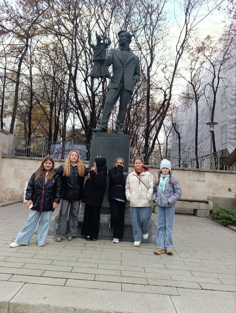 В праздничные дни 4е посетили театр кукол имени С.В. Образцова! В праздничные дни 4е посетили театр кукол имени С.В. Образцова!