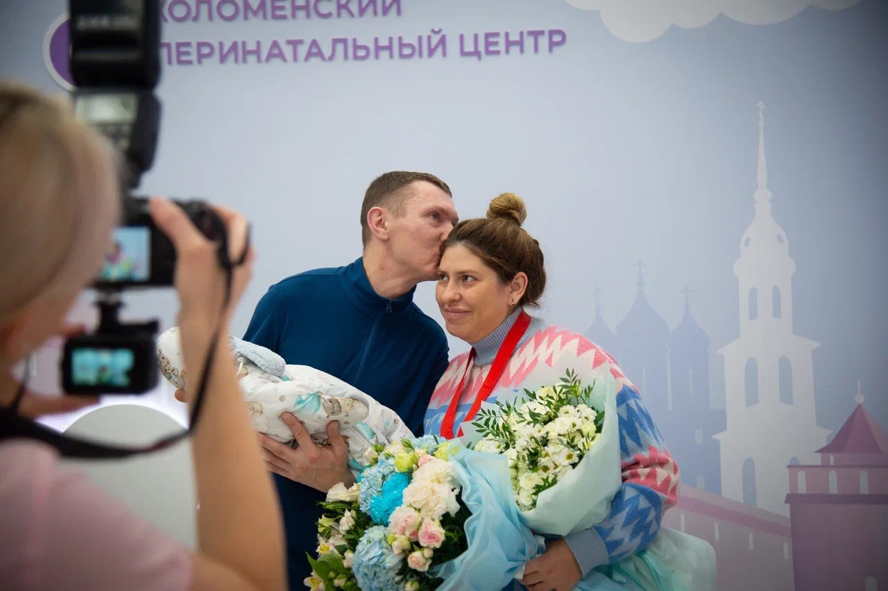 Появление на свет нового человека - всегда особенное событие, а для семей военнослужащих, которые выполняют сегодня боевые задачи в зоне специальной военной операции, это ещё и символ надежды, мира и светлого будущего Появление на свет нового человека - всегда особенное событие, а для семей военнослужащих, которые выполняют сегодня боевые задачи в зоне специальной военной операции, это ещё и символ надежды, мира и светлого будущего