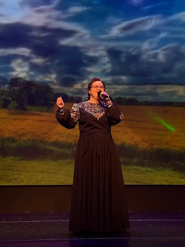 4 ноября в Доме культуры «Гармония» в рамках цикла патриотических мероприятий "Единой России" "Успех V единстве поколений" прошел праздничный концерт «Я и моя единая страна», приуроченный ко Дню народного единства 4 ноября в Доме культуры «Гармония» в рамках цикла патриотических мероприятий "Единой России" "Успех V единстве поколений" прошел праздничный концерт «Я и моя единая страна», приуроченный ко Дню народного единства